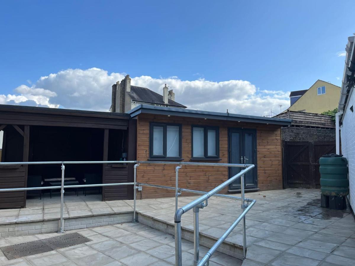 Nikoda Lodge Gillingham  Dış mekan fotoğraf